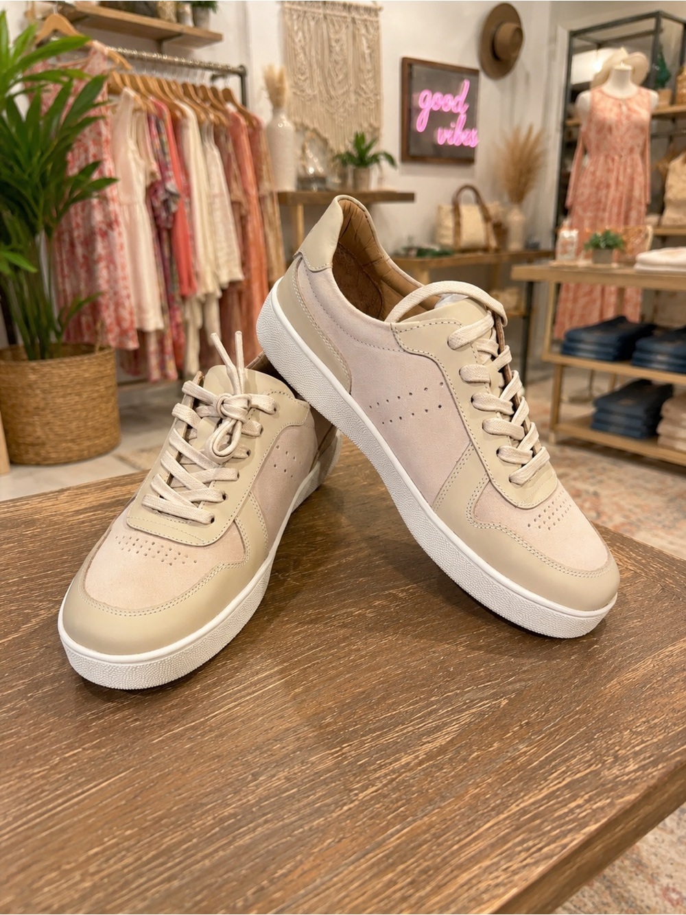 Nisolo Bria Go-To Court Sneakers Bone Leather Size 7 NWT